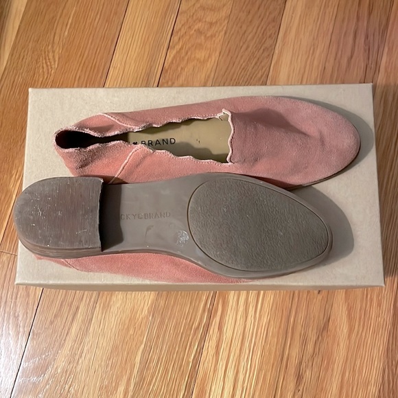 Lucky Brand canyon rose oiled suede shoes - Picture 3 of 4